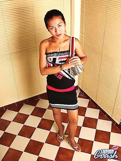 Cute ladyboy shows her stuff