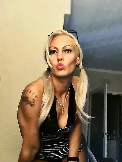 Sexy blonde in secretary outfits, officially out of hour vie