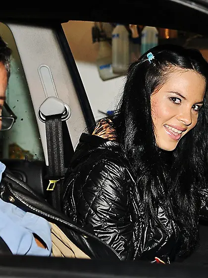 Sexy teen brunette Amabella