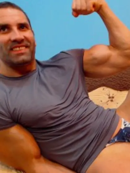 Brunette sexypaul78 perform anal