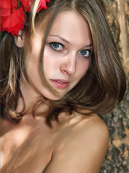 Babe in nothing but red ribbon on her hair Tamara MPL shows tan