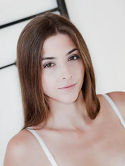 Babe in white lingerie is tired of waiting for husband and sunba