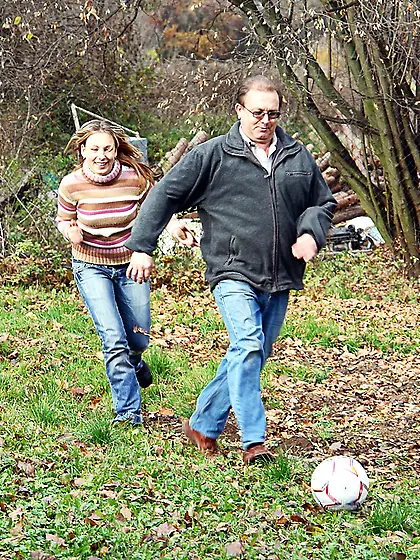 Soccer playing senior speacial