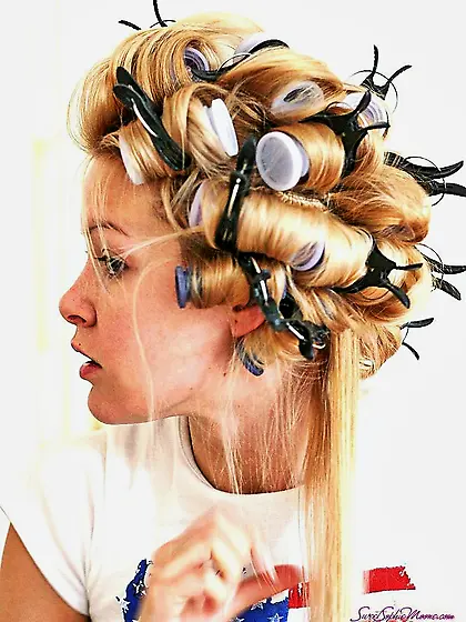 Sophie Moone and her naughty dyke girlfriends strip together and