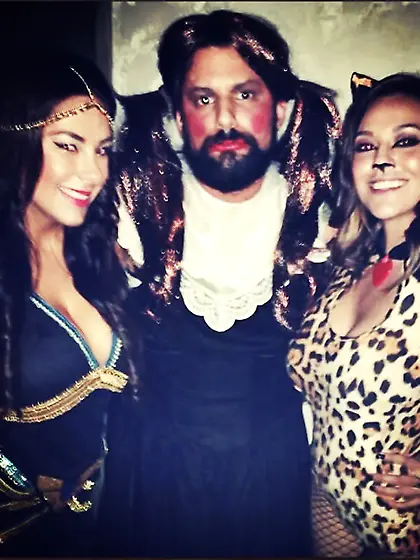 The lesbo footage Michelle hopes you forgot about