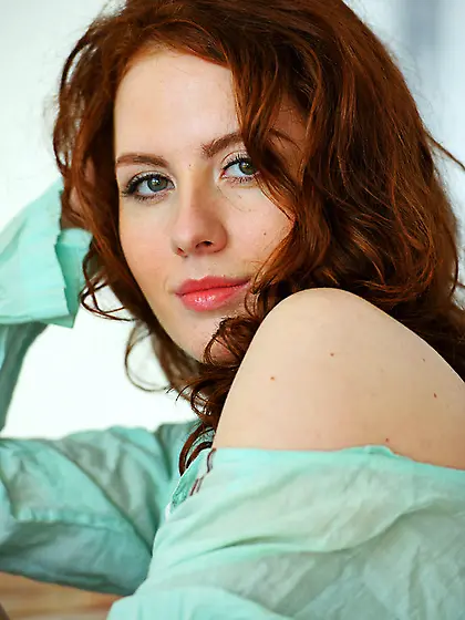 Enchanting tramp green top