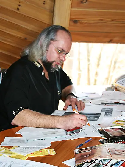 Cute chick fucks senior