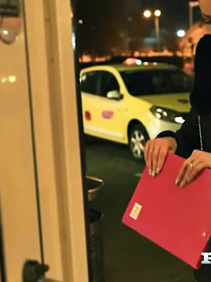 Fella twists a Serb and does her right 