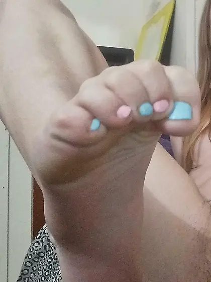 Tinyfeetwetpussy