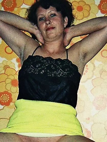 chris mini jupe avec et sans culotte selon l'humeu