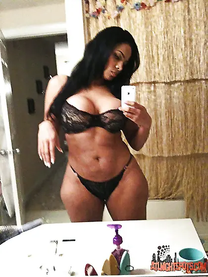 Montana deleon twitt pics post by tintop