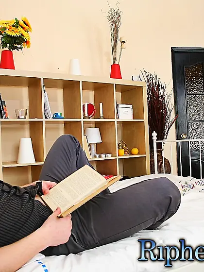 Slutty bitch butthole stretched