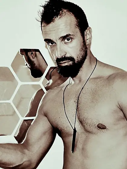 White man adrianmasterbdsm live