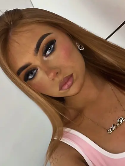 Abbie Gardiner Cum dump slut ☘️