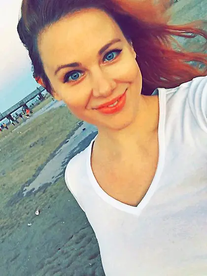 Maitland Ward Braless Photos