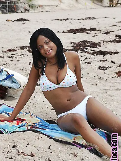 Picked beach tanned babe