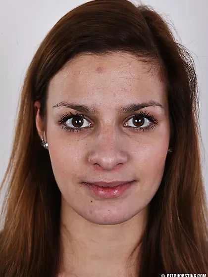 Hottie shy pussy ready