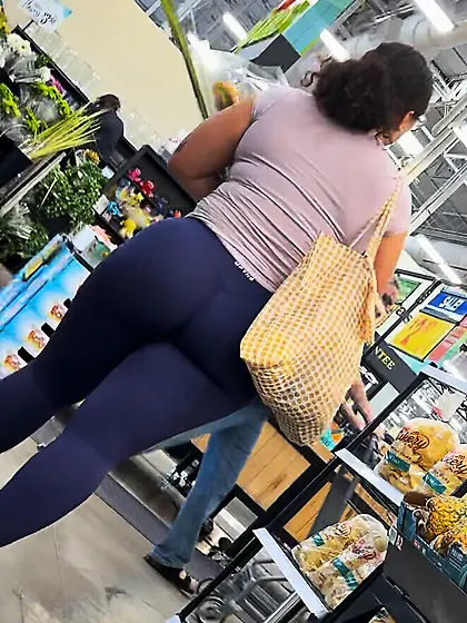 Thick Latino Spandex VTL Ass