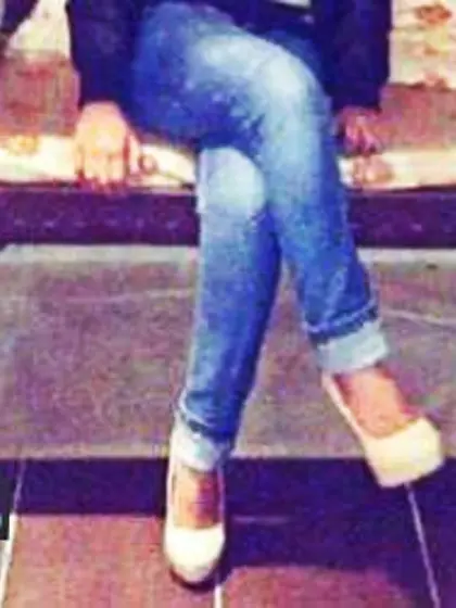 Super Hot and Spectacular Bone Jism Face Taunting Hijabi Paki Bi