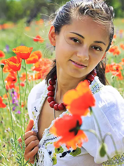 Naughty afghan slut puts