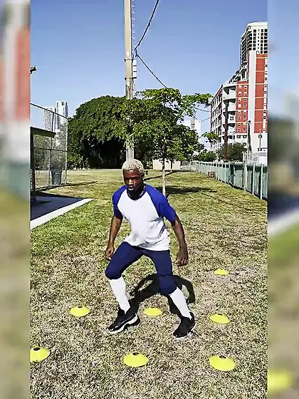 Gia OhMy and Willow Ryder enjoy an outdoor IR 3some with black g