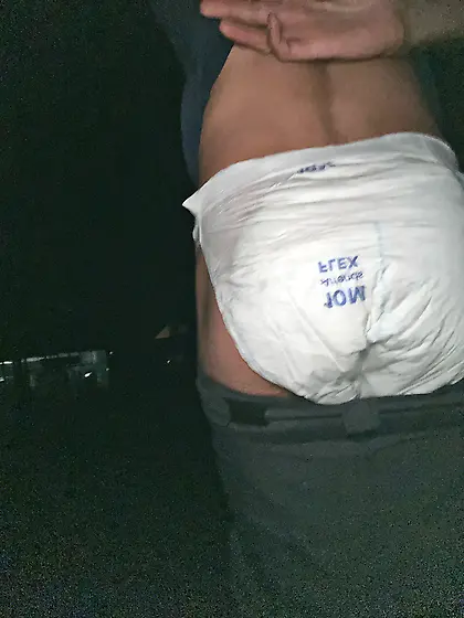 Windel Nachts auf dem Sportplatz