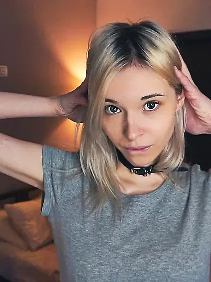 Hello my name Mia! Glad to see you! Free Photos