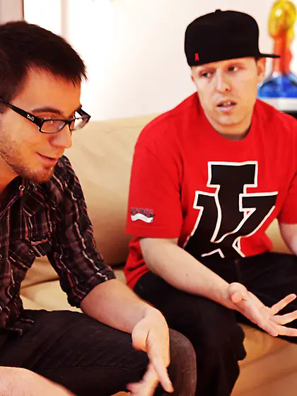 Vanessa Cage gets rud if ger sexy bras abd cute jeans shorts and