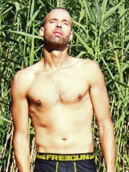 Brunette Salocin Anal Sex.