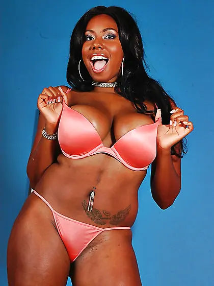 Ebony big boobs pussy