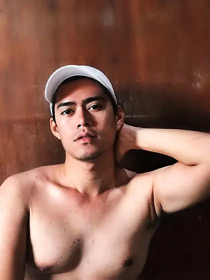 Ebony gay LeoTolstoy