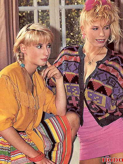 Naked retro chicks fucked