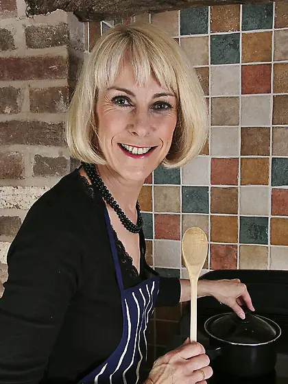 British mature kitchen