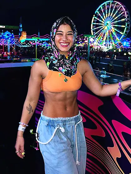 how would you handle hot bratty buff slut sara?