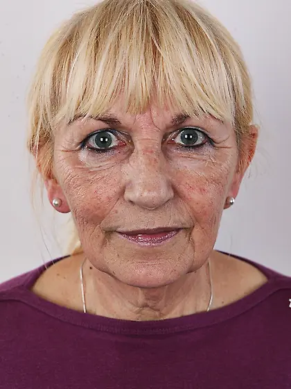 Delish woman purple top