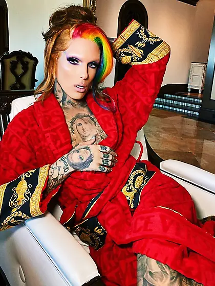 Jeffree Star tattooed makeup twink