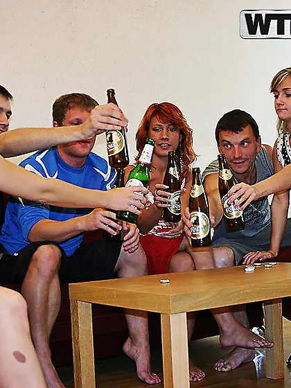 Drunk college students Tanja Teen, Vika Sokol and Xandy have wil