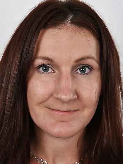 Female has a fixed idea of seducing guys without fucking but str