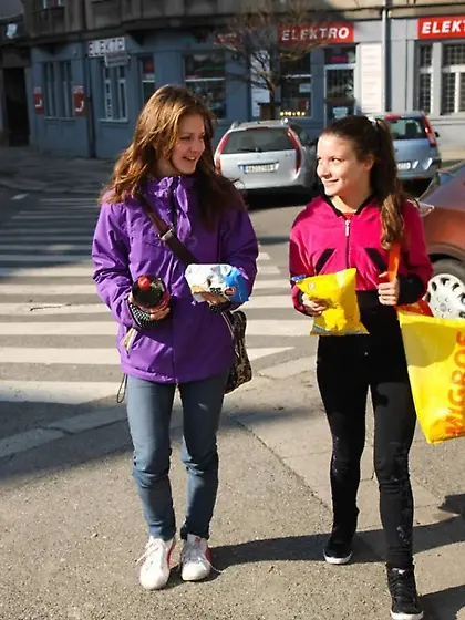 Suzi D and Anita S pics