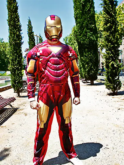 Cute ebony babe fucked