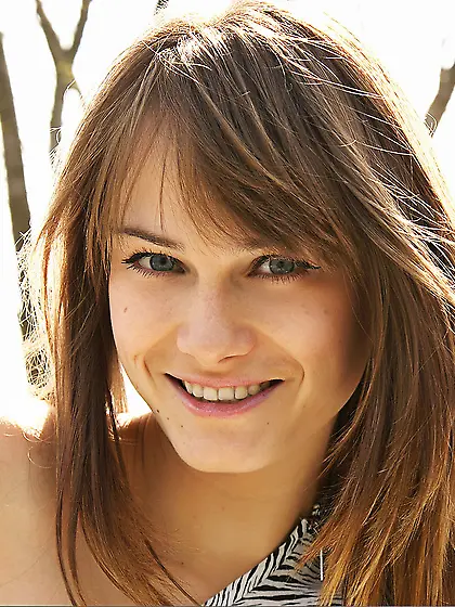 Slender jaw dropping brunette babe Julia Bea takes her dress off