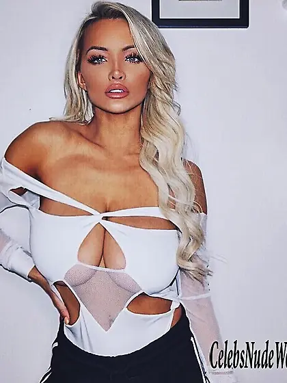 Lindsey Pelas Topless
