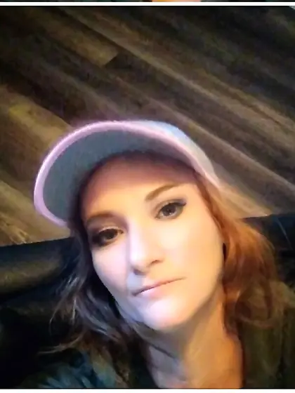 Chubby tranny slut rides the big ones