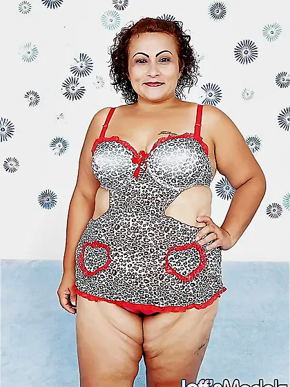 Sexy and horny mature BBW Rosa Diez