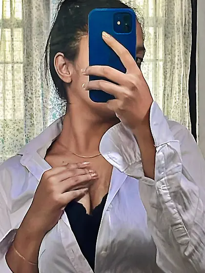 Jamine Perera 19 Free Photos