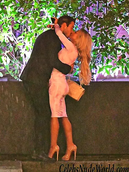 Ellie Mackenzie Sexy