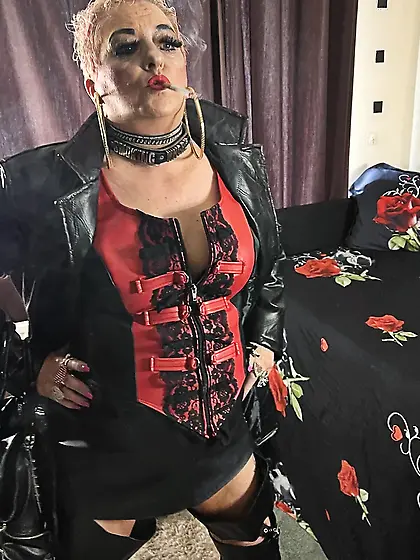 WHEN YOU'RE READY FOR THE STREETS AFTER YOU FINISH 9-5 SHIR