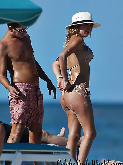 Laura Monroy Topless