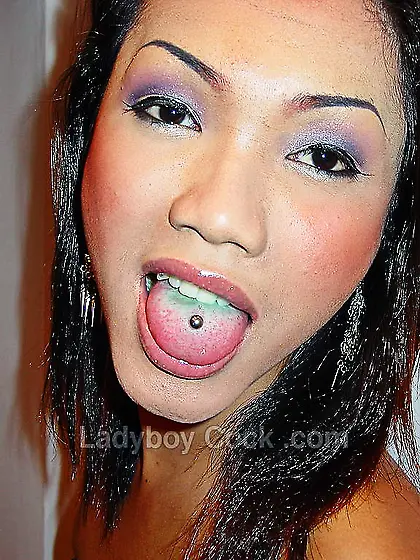 Cock loving tranny gets her portion of jizz