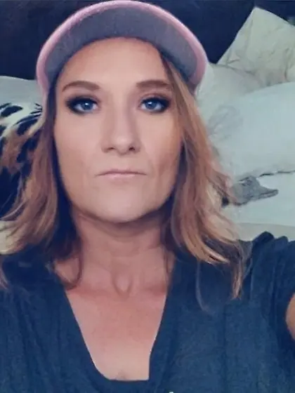 Chubby tranny slut rides the big ones